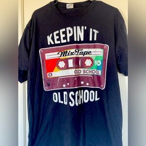 Old school black tshirt size XL